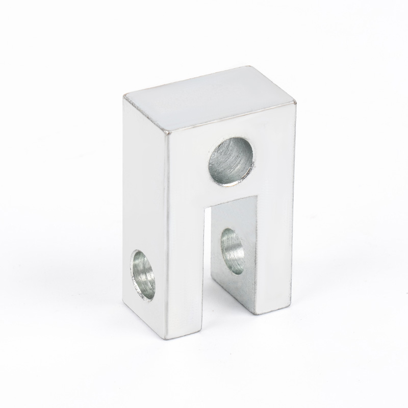 أجزاء تصنيع CNC في أشكال مختلفة أجزاء تصنيع CNC في أشكال مختلفة